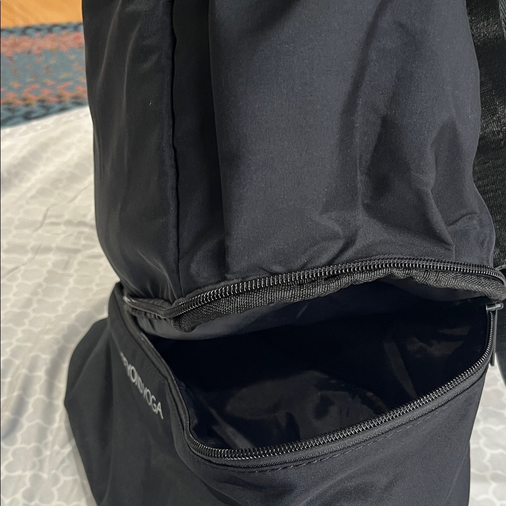 Beyond Yoga Black Duffel Bag - Picture 5 of 8